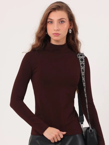 Водолазка IU BRAND бордовый