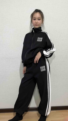 Спортивный костюм черный