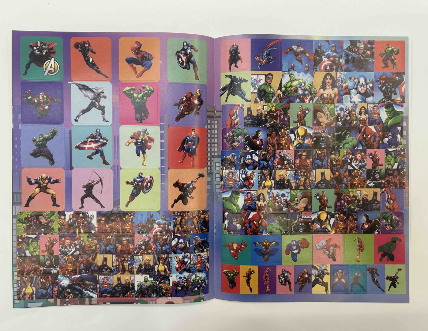 Раскраска Marvel «Мстители»