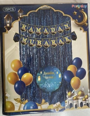 Декорация для праздника Набор для декора «Ramadan Mubarak» 4 в 1: шары, гирлянда и синий занавес 13 шт
