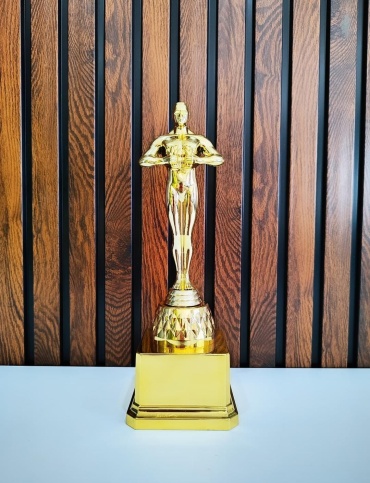 Golden Cup трофей Золотой Оскар
