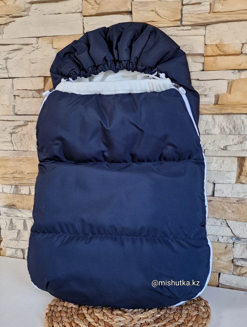 синий, белый