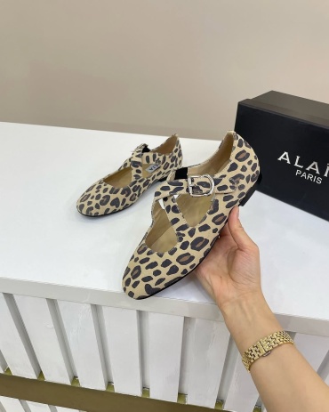 Балетки Alaia мультиколор