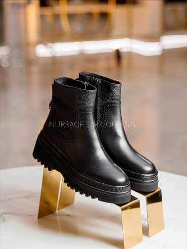 Ботинки Nursace черный