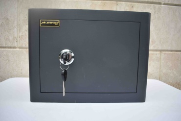 Сейф N20 ключевой замок (400х300х200 мм)