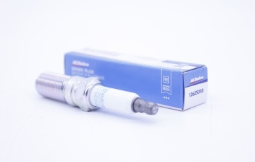 Свеча зажигания ACDelco 12625058