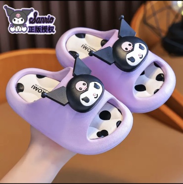 Шлепанцы Kuromi белый, фиолетовый