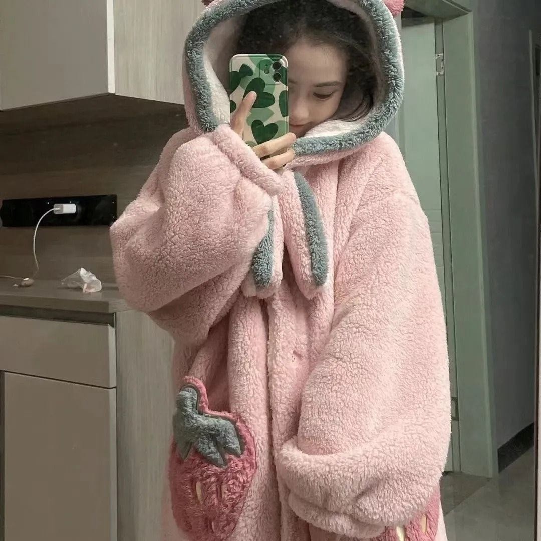 розовый
