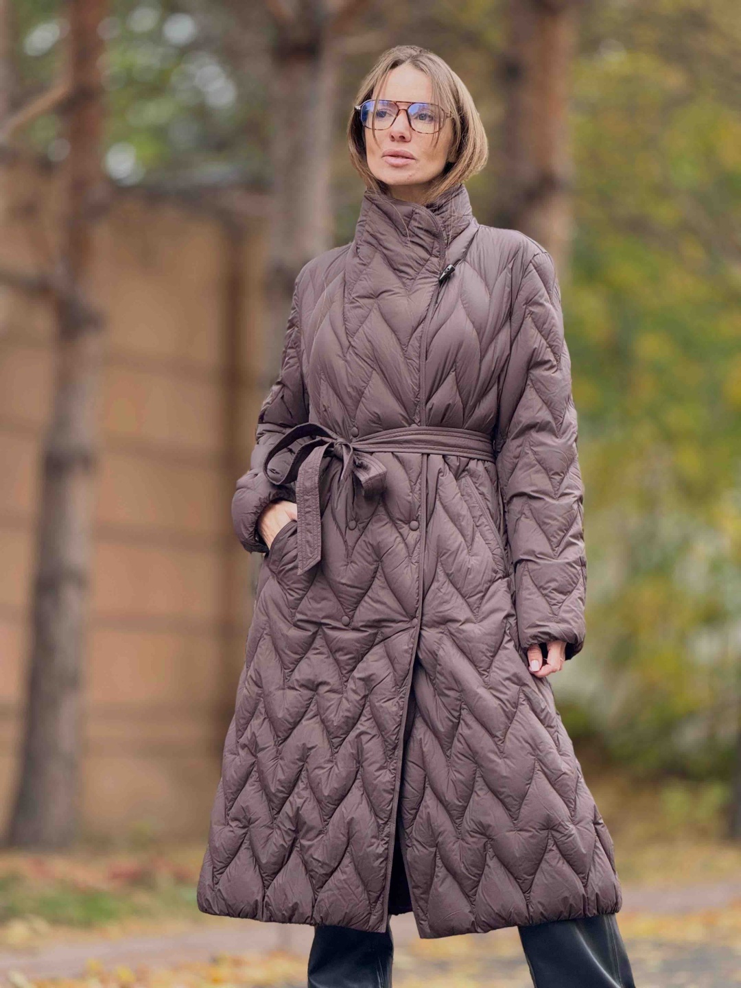Пуховик коричневый