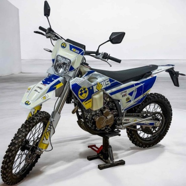 Мотоцикл KEWS K27 husq YB250 белый, синий, желтый