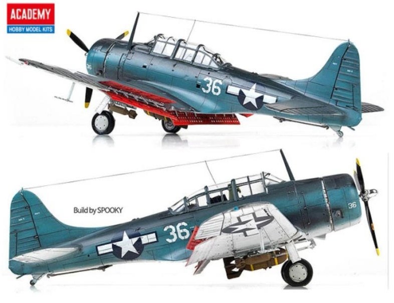 Американский палубный бомбардировщик USN SBD-5