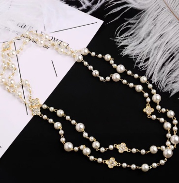 Бусы Jewelry World 242889638 длина 160 см бижутерный сплав страз