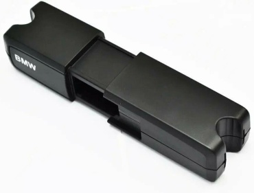 Держатель BMW Travel & Comfort System Base Support черный