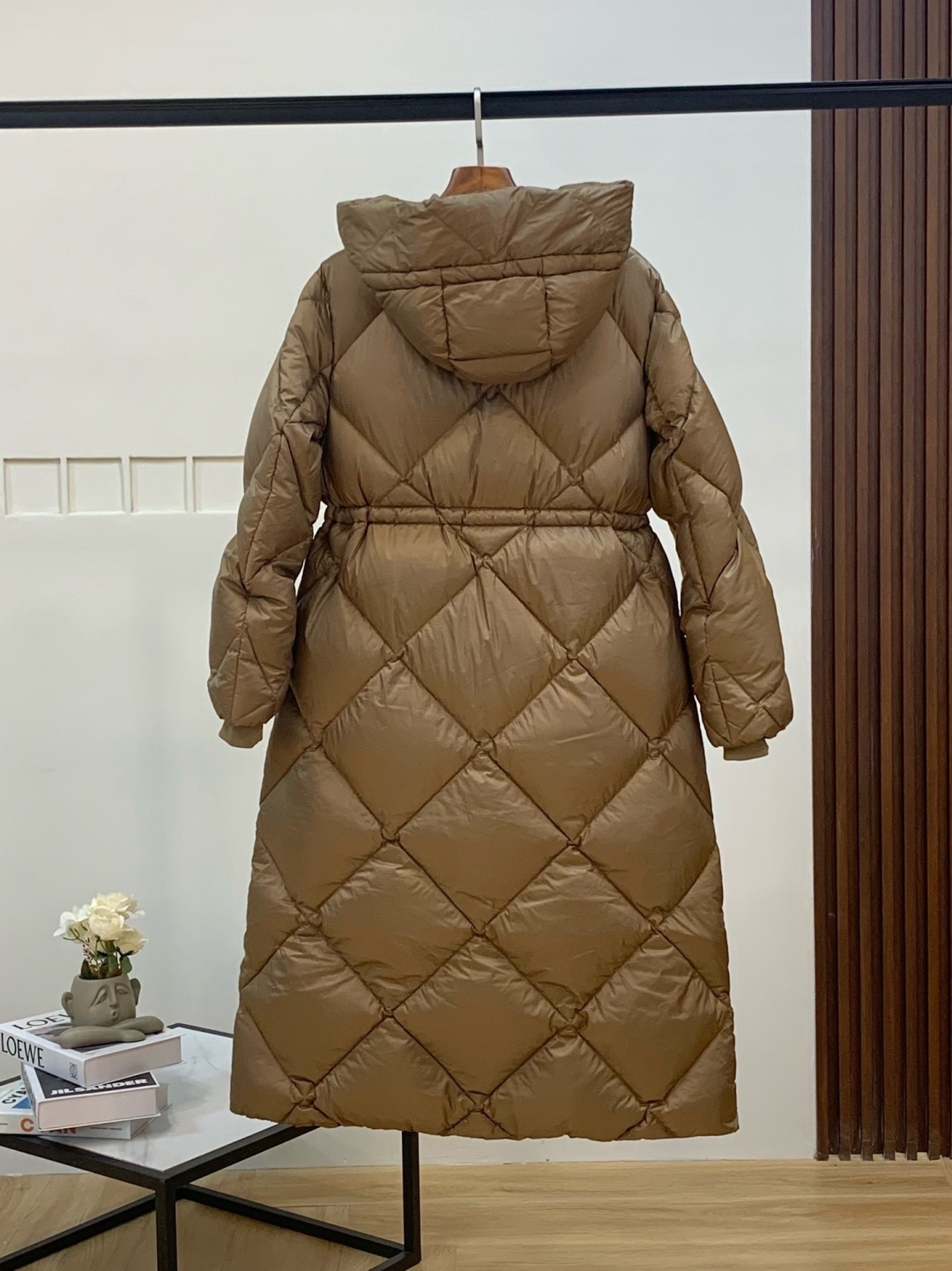 Пуховик Max Mara коричневый
