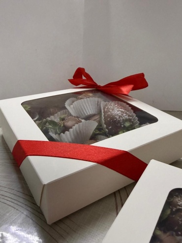 CALLEBAUT Клубника в шоколаде 20x20 см