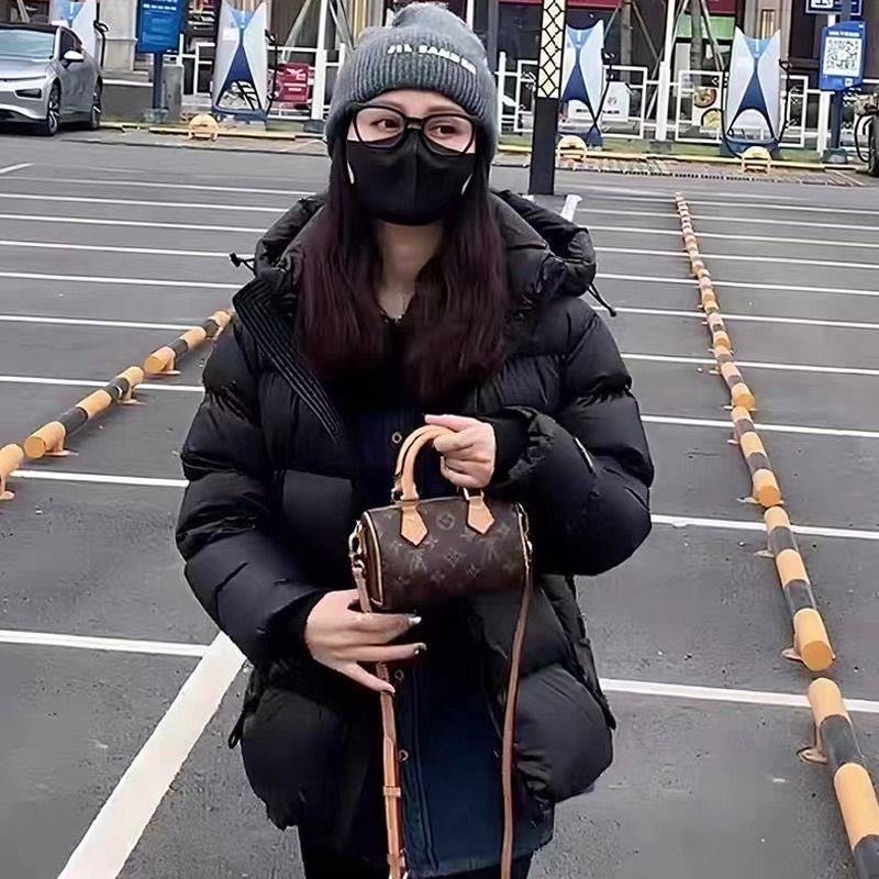Пуховик черный