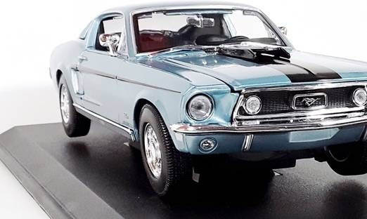 Модель Ford Mustang GT Cobra Jet 1968 1:18 Maisto
