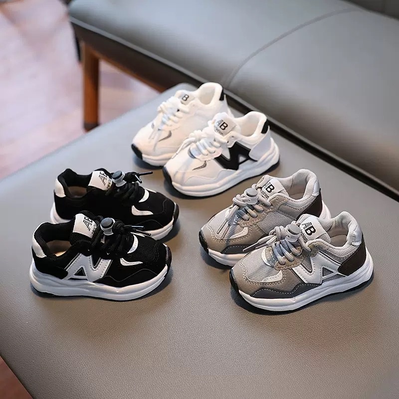 серебристый