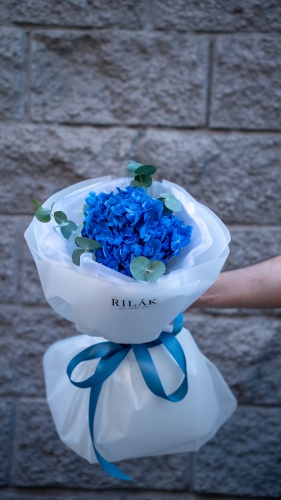 Rilak Floral моно-букет в оформлении гортензия 1 шт 60 см