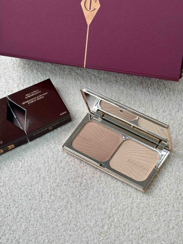 Charlotte’s Tilbury Mini Filmstar Bronze and Glow скульптор, хайлайтер Light To Medium