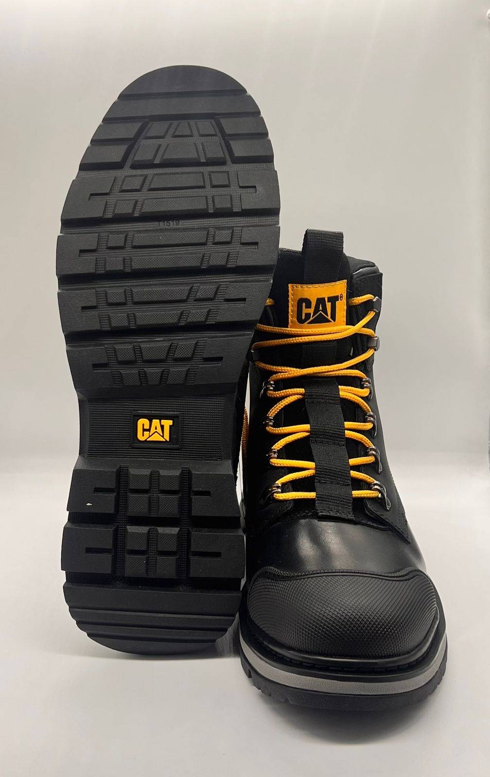 Ботинки CAT черный