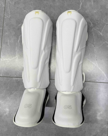 Щитки Venum Impact Evo Scales белый M