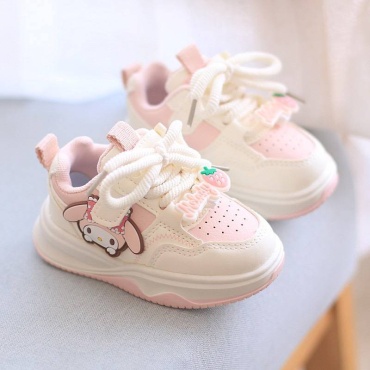 Кроссовки светло-розовый