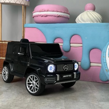 Toyla Mercedes Benz AMG V8 черный