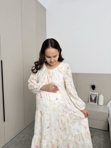 Повседневное платье SuperMama бежевый