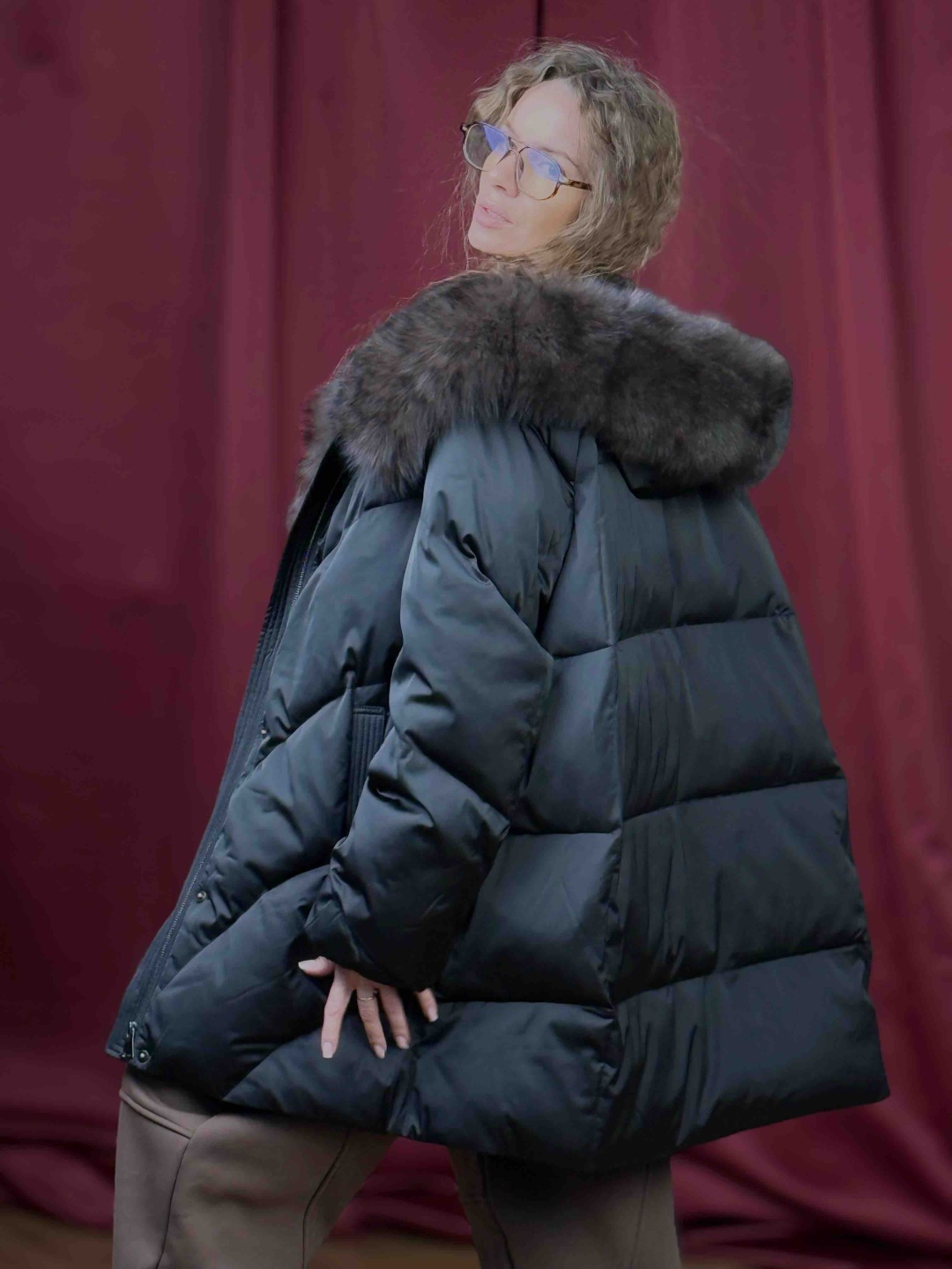 Пуховик черный