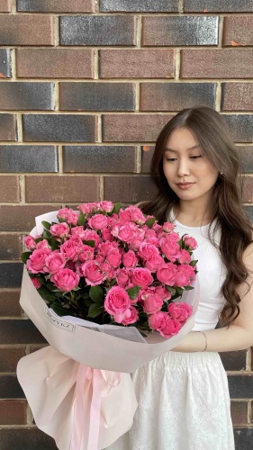 Rozy.kz Букет из 15 кустовых роз