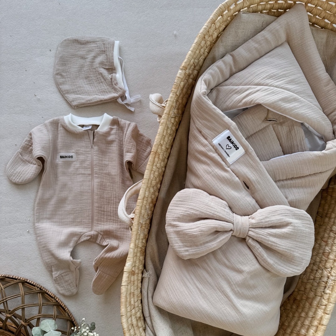 бежевый