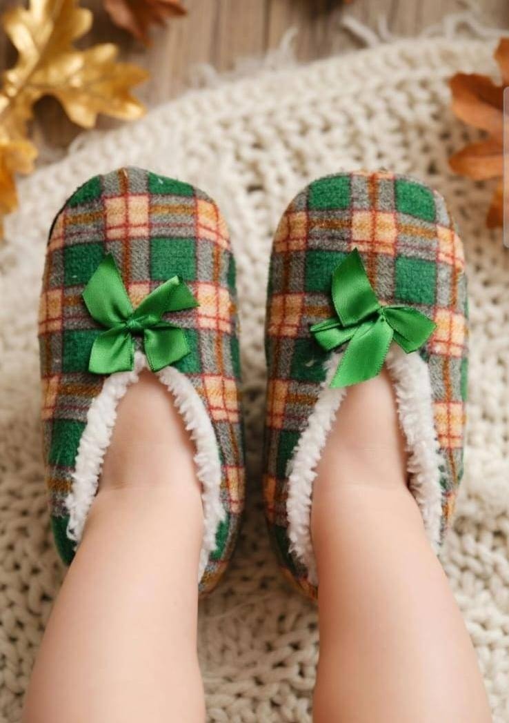 зеленый