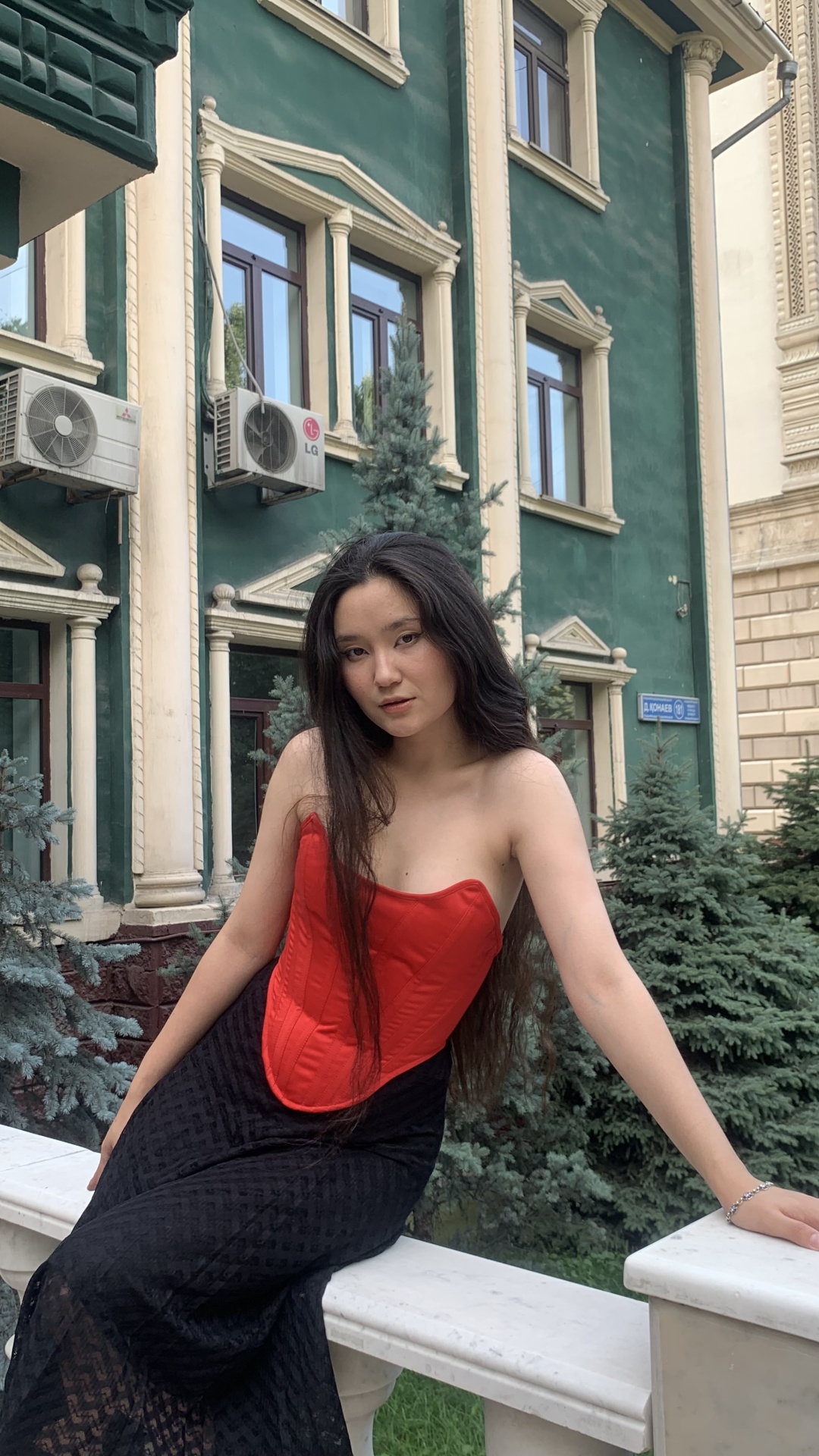 Корсет красный