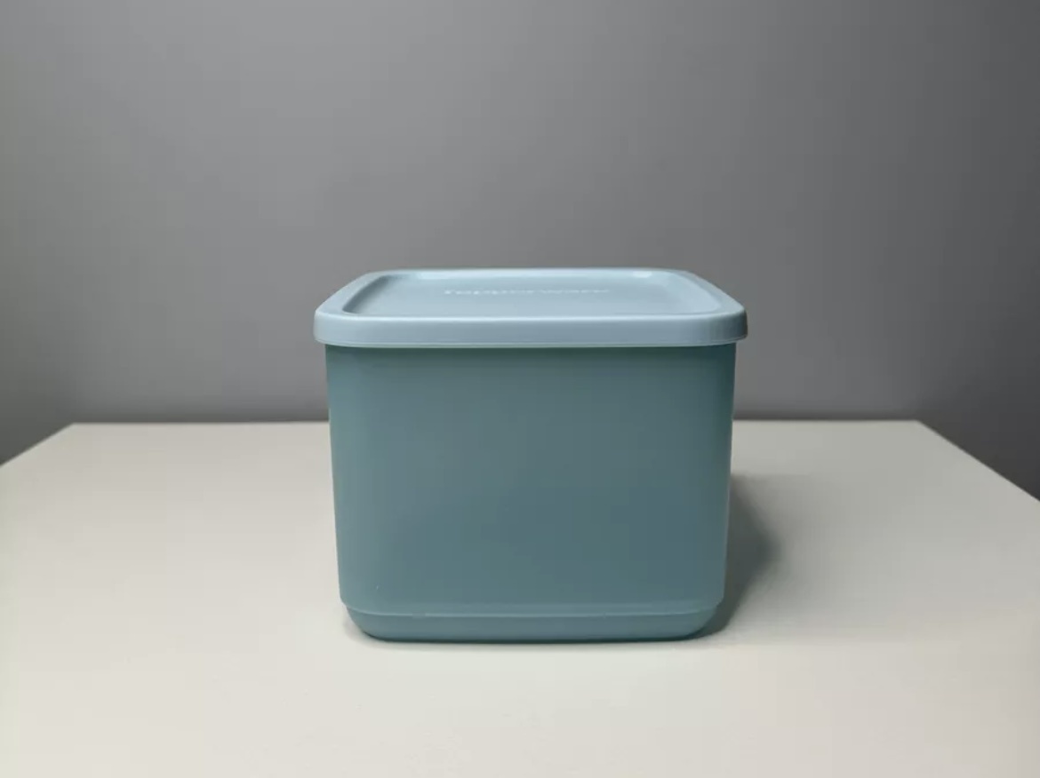 Контейнер Tupperware , полимер