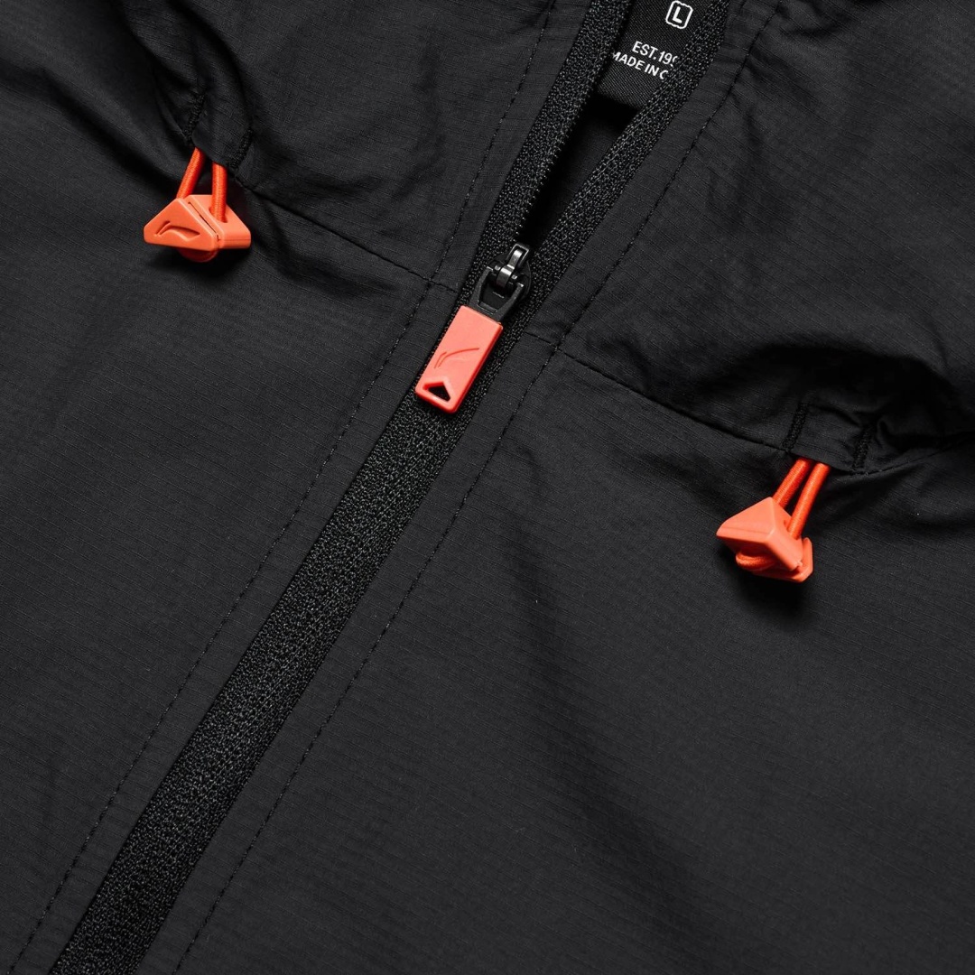 Ветровка LI-NING черный