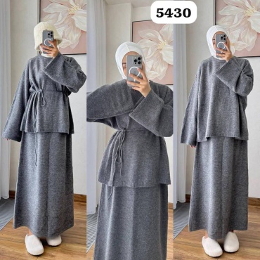 Костюм серебристый