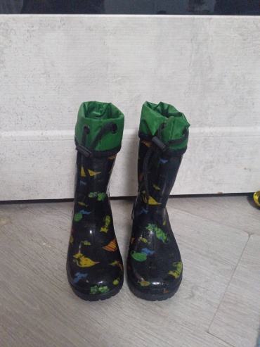 Резиновые сапоги черный