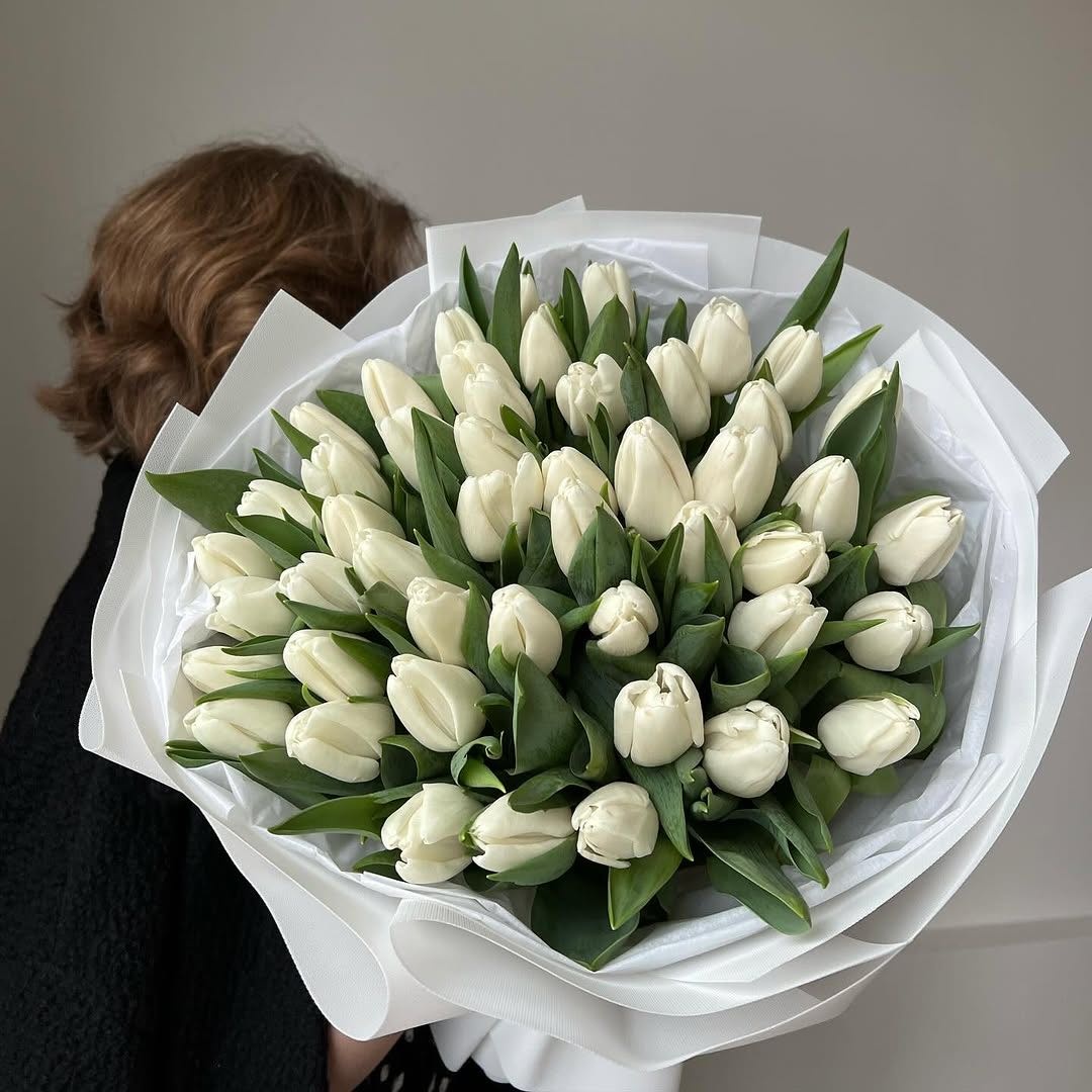 Bestflowers букет с открыткой тюльпан 51 шт 50 см
