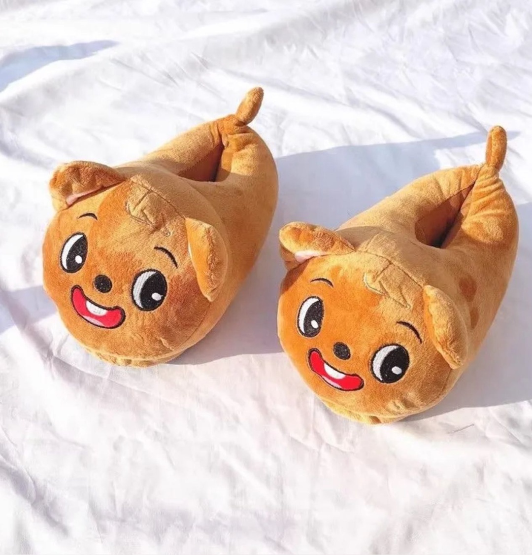 коричневый