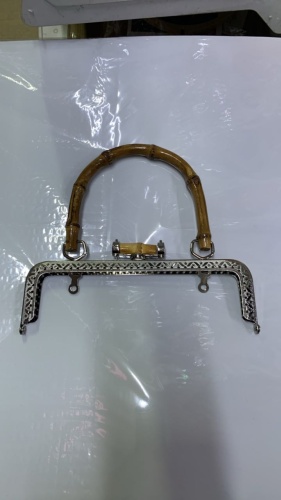Серебристый 20 см