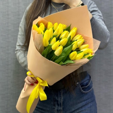 Bestflowers букет с открыткой тюльпан 29 шт 50 см