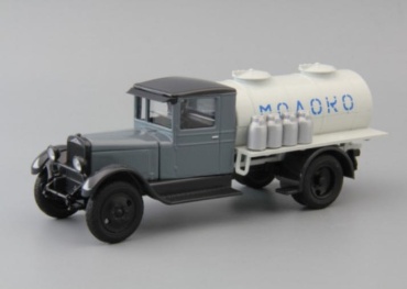 Автомобиль Наш Автопром ЗИC-5 АЦ Молоко 1:43