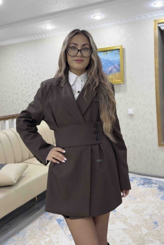 Пиджак приталенный коричневый