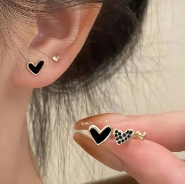 Серьги LAREY Love Set black 3в1 бижутерный сплав, эмаль, стразы