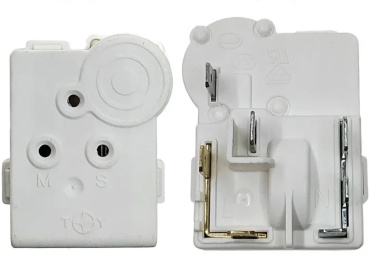 Реле ZHB62-140P15C белый