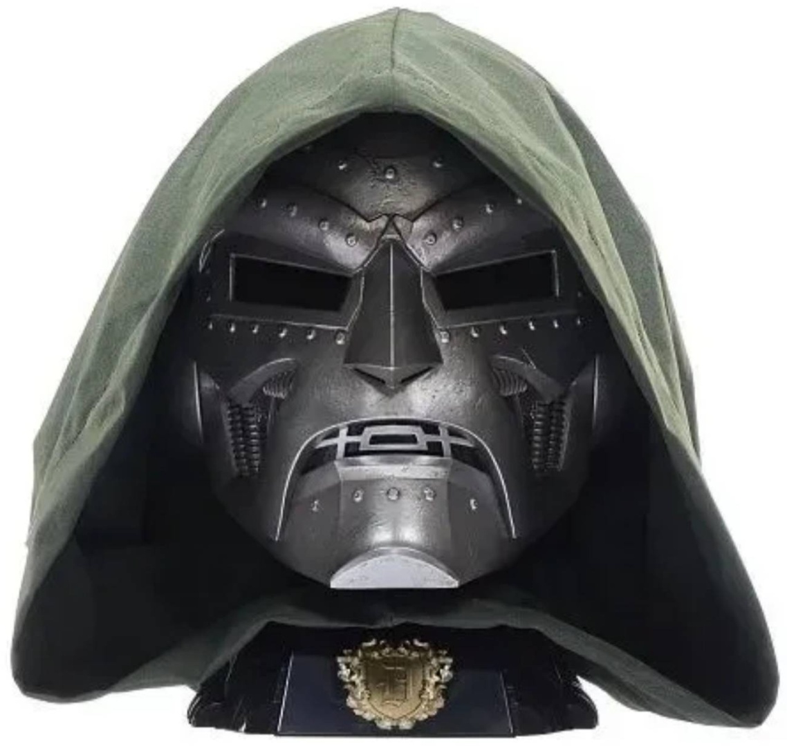 Маска Doctor Doom