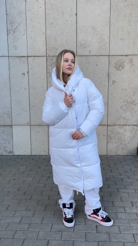 Пуховик голубой