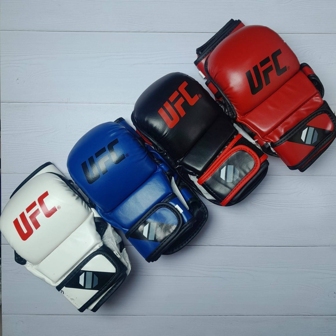 Перчатки UFC 03033 белый XS