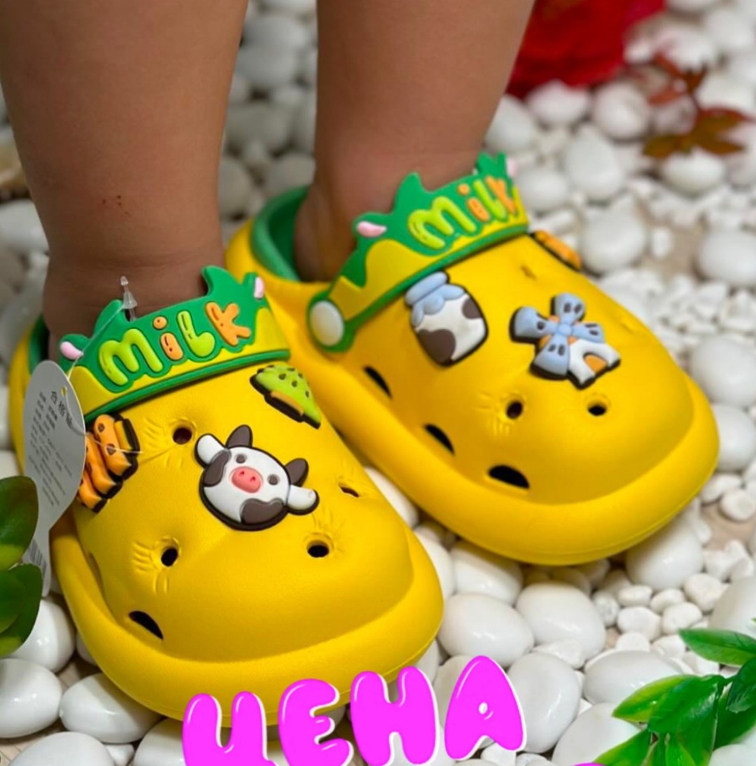 желтый